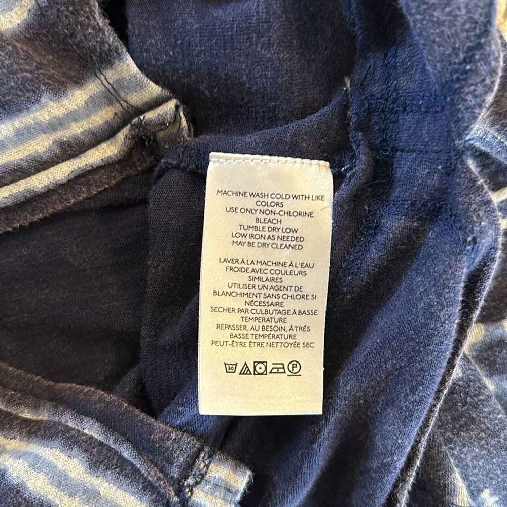 We the free retro soft blue henley shirt wore 1x - Picture 4 of 4